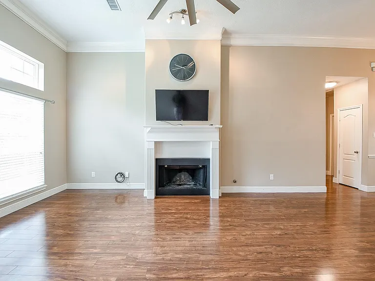 21818 Windsor Castle Dr — Photo 7
