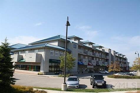 Exterior 530 Miller