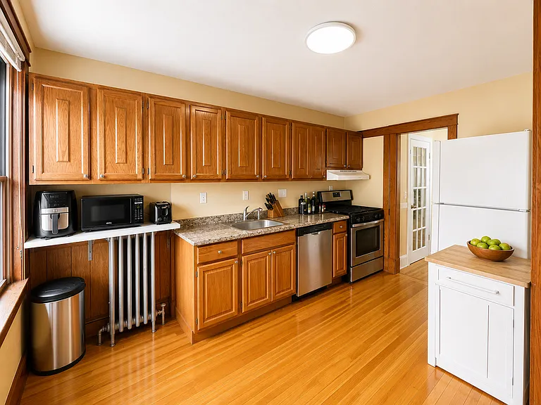 18 Linden Pl #2 — Photo 4