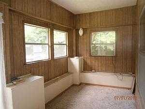 1st image of 609 S Grand Ave