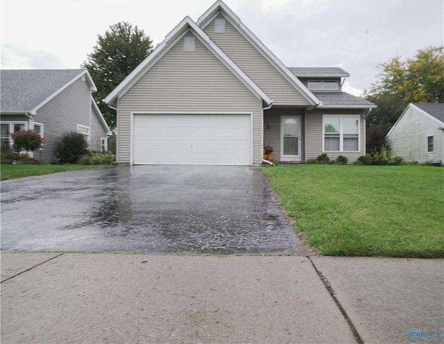 1st image of 1940 Carvelle Dr