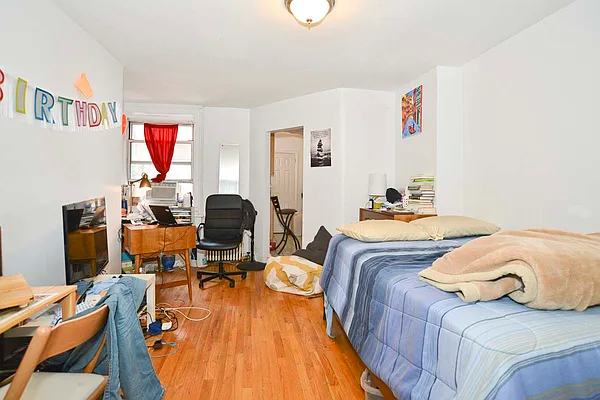 Rented by Prince Real Estate Associates LLC | media 15