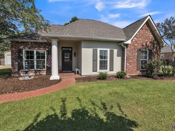 812 Floyd St, Brusly, LA 70719