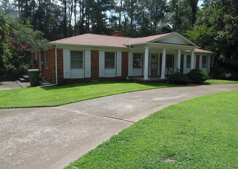 2nd image of 512 Virginia Dr