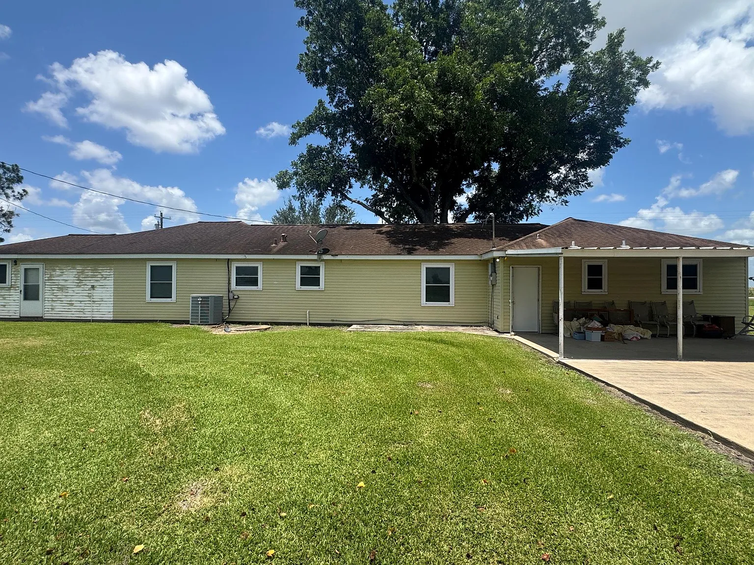 3 bed, 2.5 bath, 1786 sqft, $1,800 — Photo 2