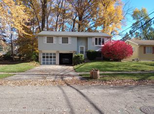 3025 Norwich Rd, Lansing, MI 48911