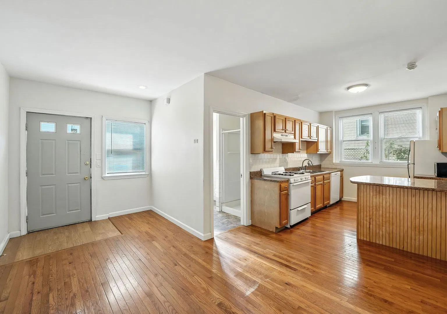 64 Furnace St — Photo 3