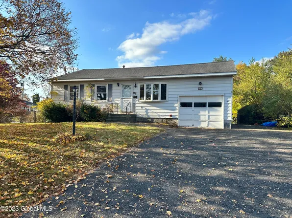 2 CRESTONE Road, Albany, NY 12205