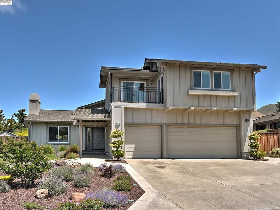 1st image of 43620 Vista Del Mar