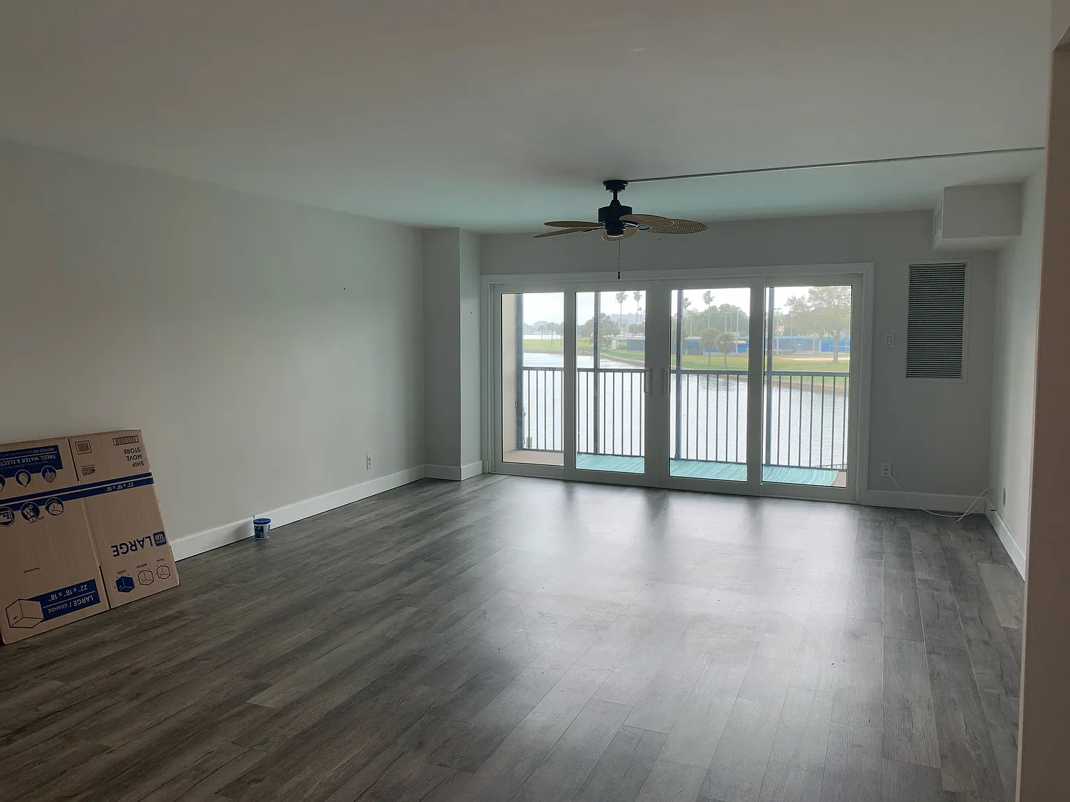 1 bed, 865 sqft, $2,100 — Photo 4