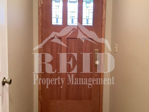 3rd image of 4813 Sandra Ln NE