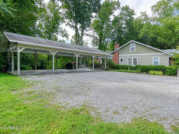 5th image of 8112 Luscombe Dr