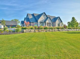 1716 Rebecca St, Fort Erie, ON L2A 5M4