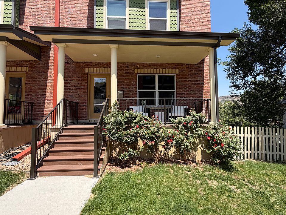 1st image of 918 13th St
