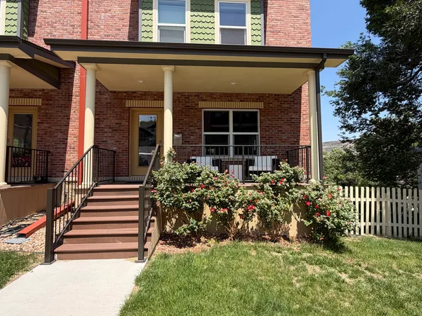 918 13th St, Golden, CO 80401