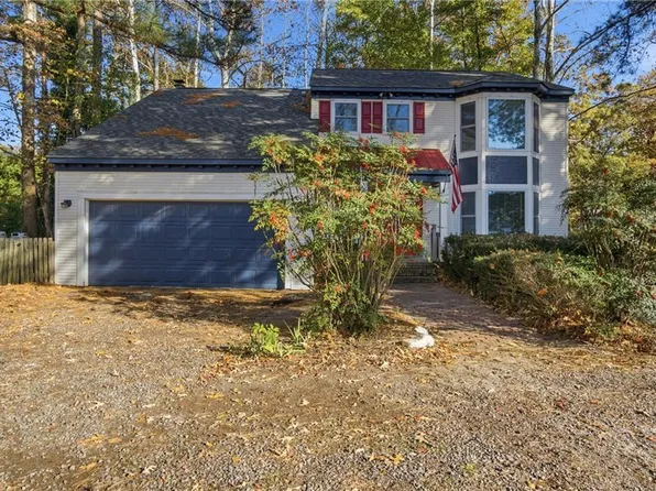 920 Oxford Dr, Virginia Beach, VA 23452