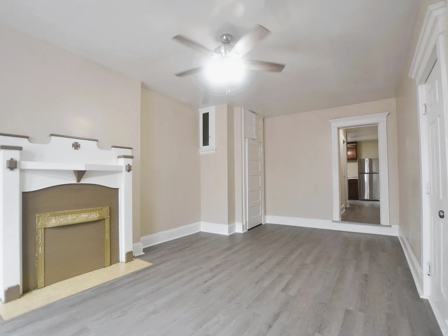Studio, 750 sqft, $649 — Photo 2