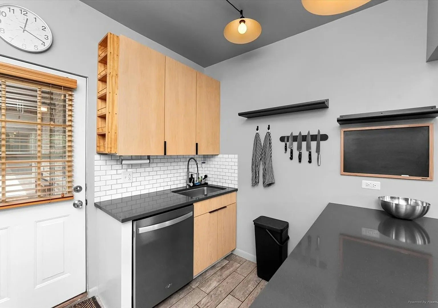 2 bed, $2,200 — Photo 4