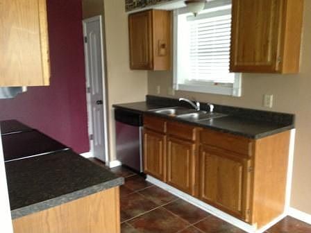 5th image of 413 Indian Crest Dr