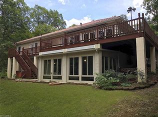 2159 Shoreline Dr, Lexington, NC 27292