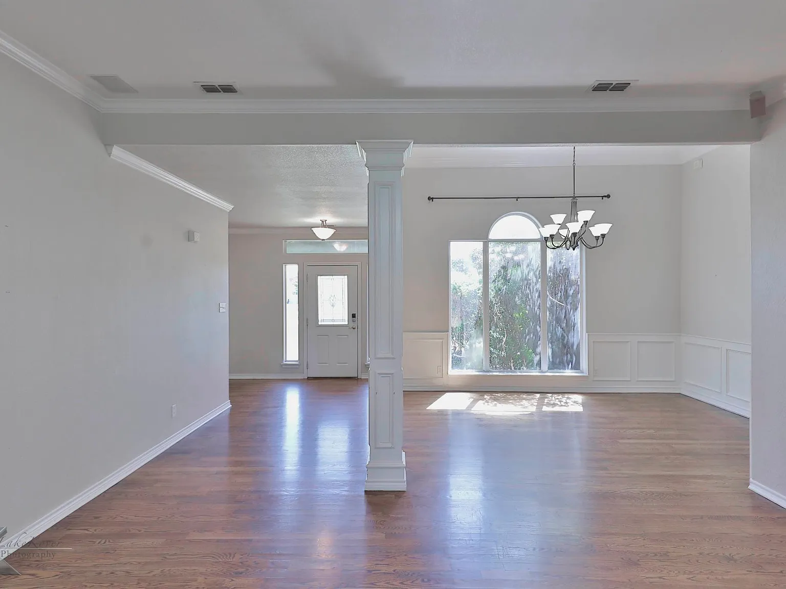 4 bed, 2613 sqft, $3,995 — Photo 3