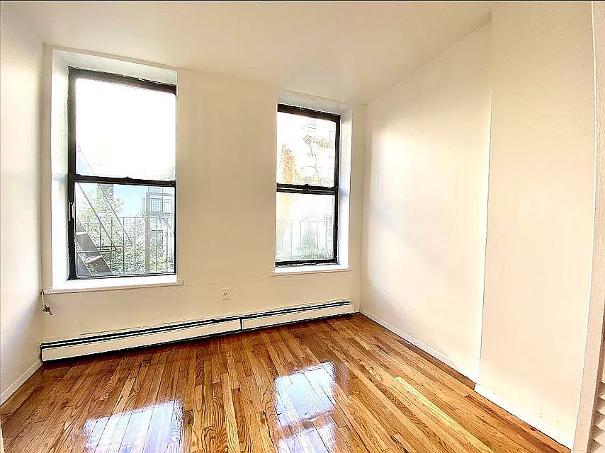 1st image of 451 W 46th St #4C