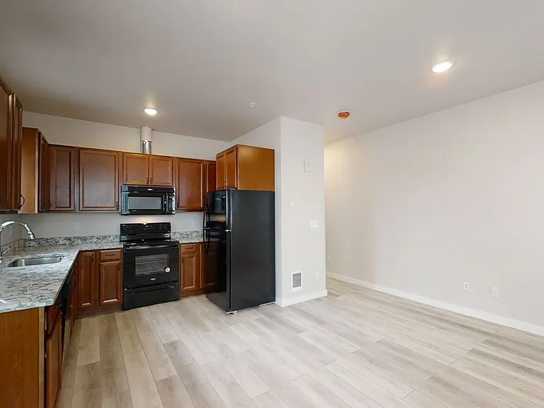 7427 S D St — Photo 1