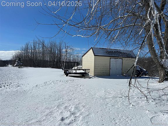 5th image of 3055 Black Rd