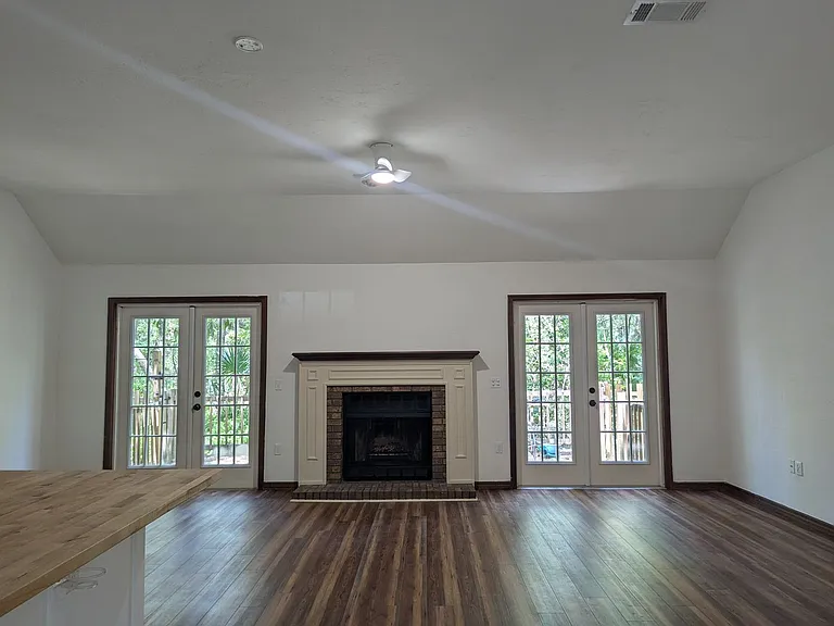5208 SW 86th Ter — Photo 3