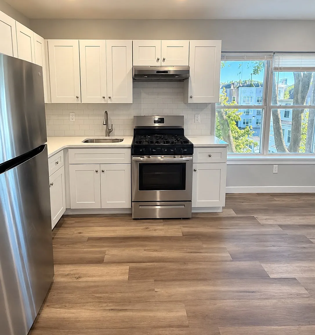 1 bed, $1,718 — Photo 4