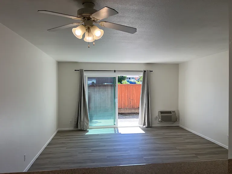 3499 Norton Way #13 — Photo 11