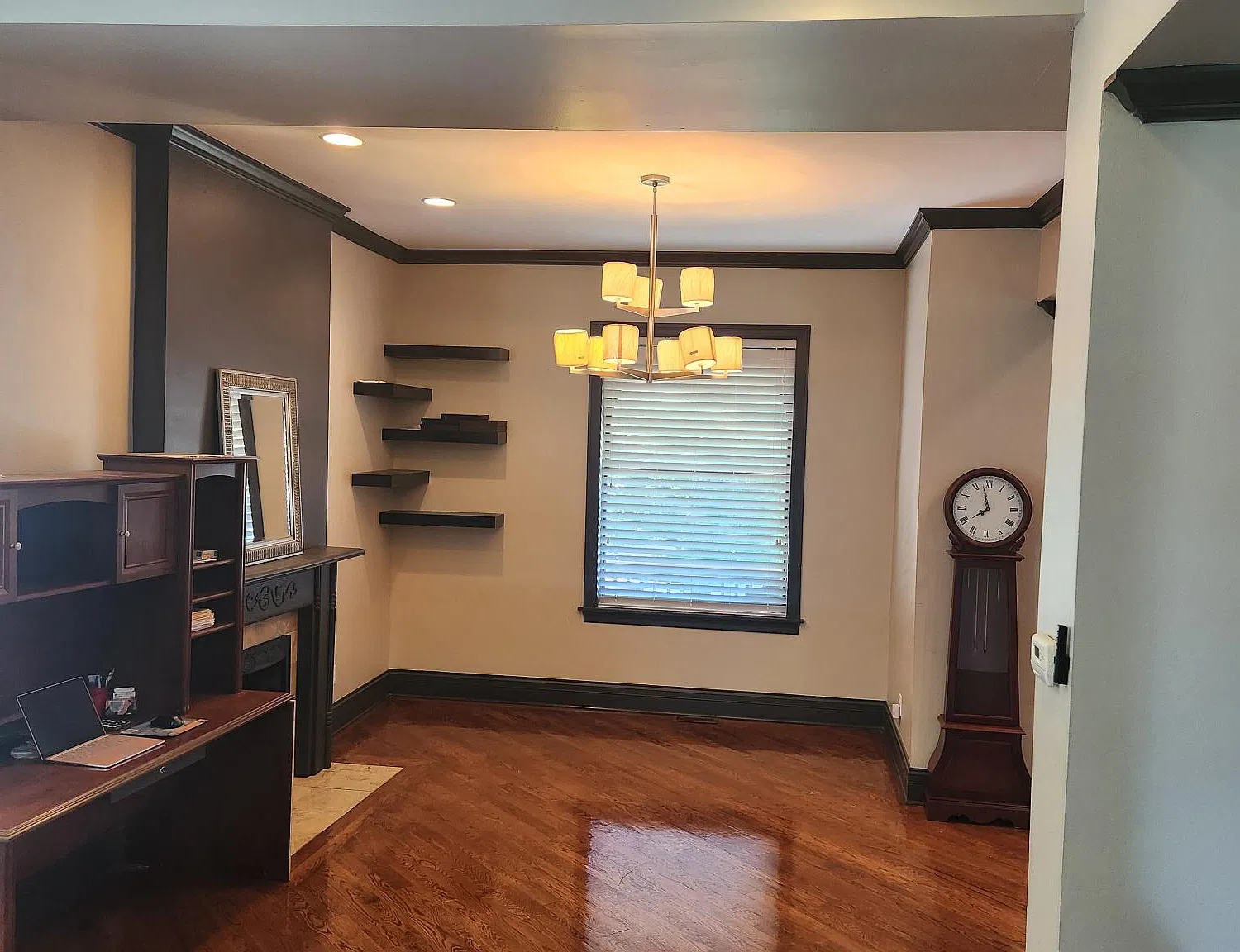 4 bed, 3.5 bath, 2800 sqft, $2,950 — Photo 3