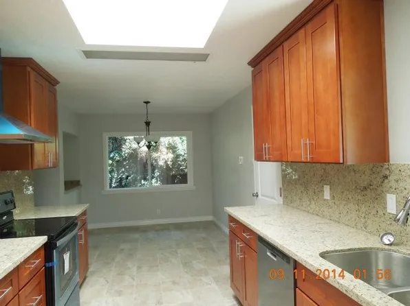 2343 Glendenning Ave, Santa Clara, CA 95050