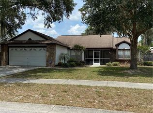 4110 Longfellow Dr, Plant City, FL 33566