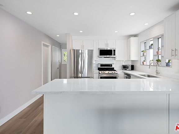 2nd image of 1818 Butler Ave APT 1