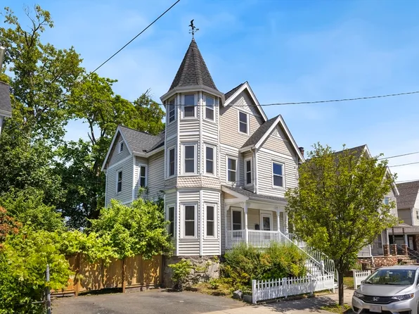 22 Clayton St, Malden, MA 02148