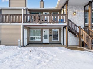 1106 Saddleback Rd NW, Edmonton, AB T6J4Z4