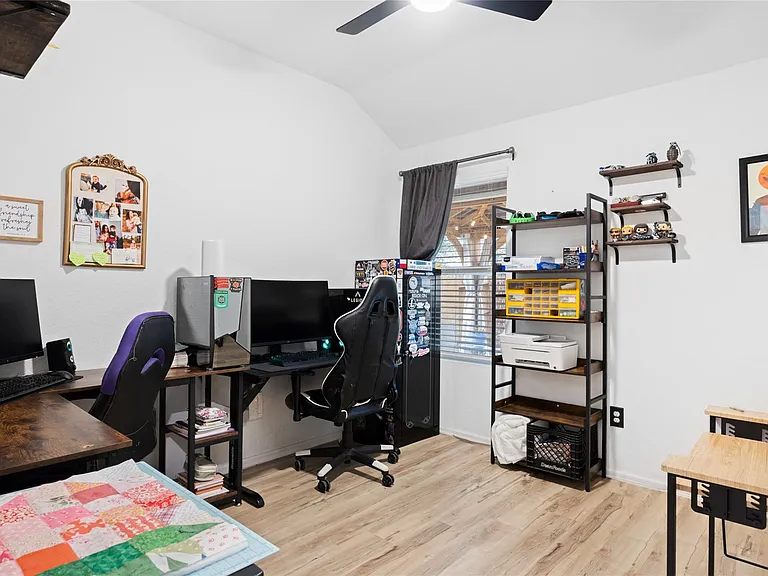 10417 Pineland Dr — Photo 20