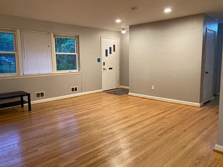 3903 Underwood St — Photo 10