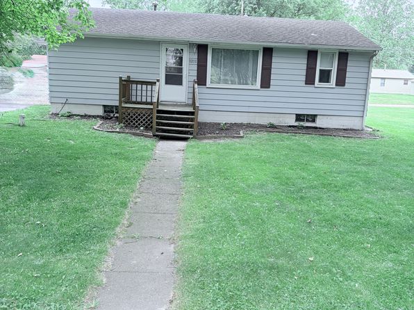 1211 Wooster Rd