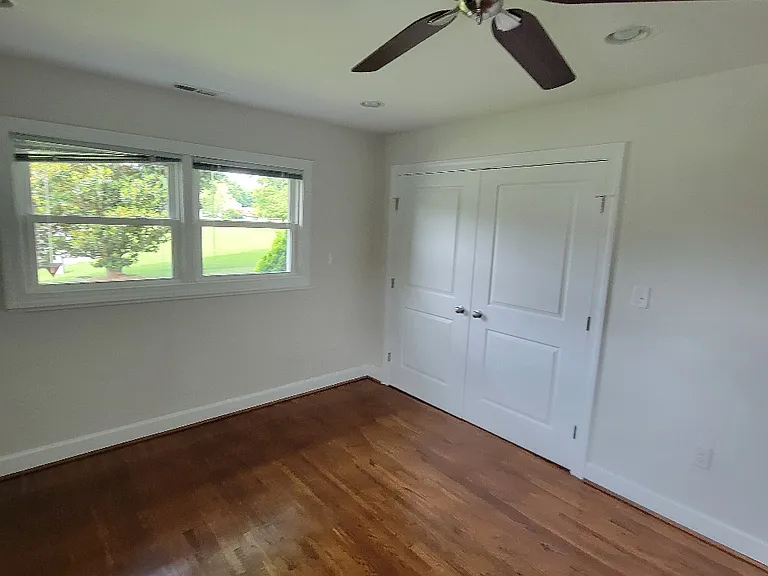 4844 Rosecroft St — Photo 38