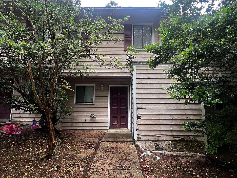 1st image of 3720 Rockbrook Dr APT C