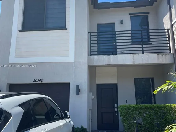 20548 NE 5th Pl, Miami, FL 33179