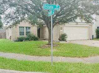 4530 Estate Dr, Baytown, TX 77521