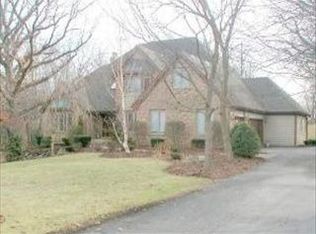 30W307 Maple Tree Ln, Wayne, IL 60184