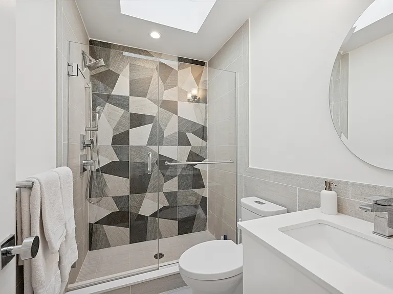 3 Southwood Ln — Photo 15