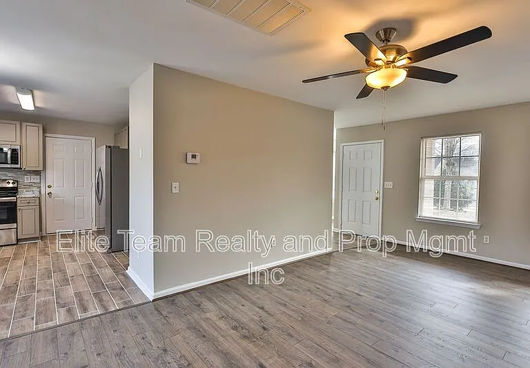 7109 Angela Marie Ct — Photo 12