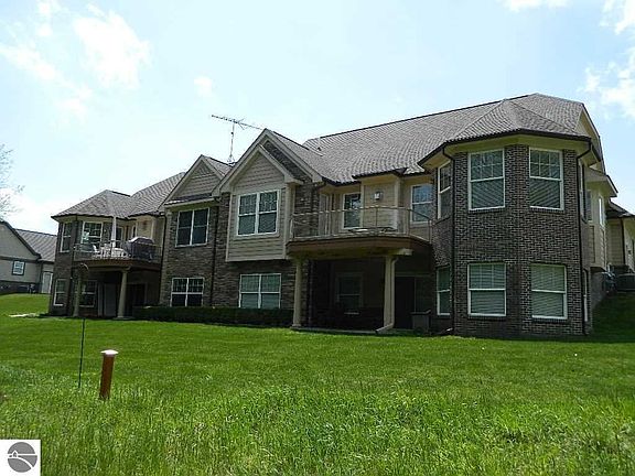 3rd image of 12164 Tullymore Dr