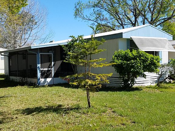 3rd image of 748 Perimeter Park Cir