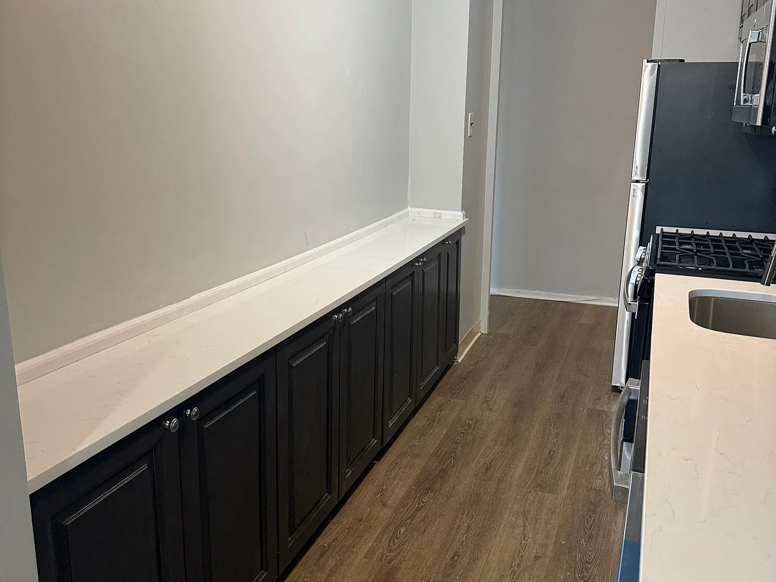 2 bed, 841 sqft, $1,875 — Photo 3